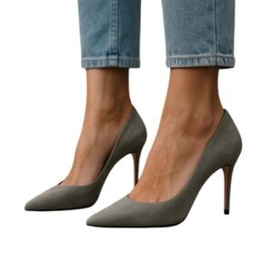 Enzo Angiolini Suede Pointed Toe Pumps Heels Grey Padded Insole Lug Sole Size 8